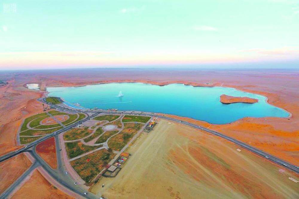 Dumah Al-Jandal Lake